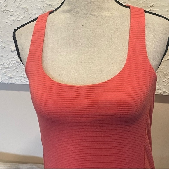 Lululemon Women's Wild Tank Top Strappy Coral Stripes size 6 Yoga Workout - Picture 3 of 9